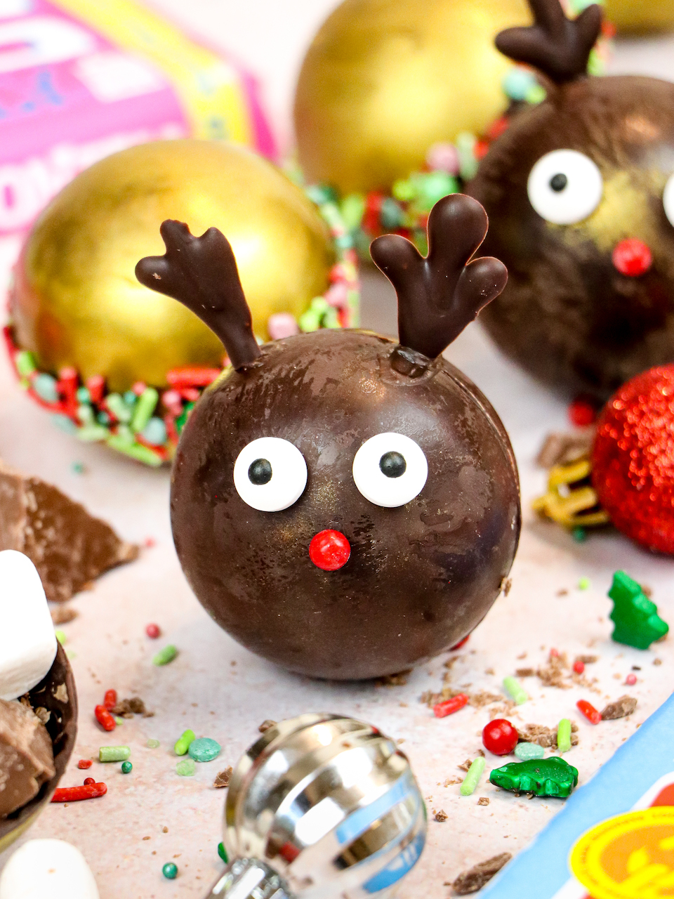 How To Make Christmas Hot Chocolate Bombs